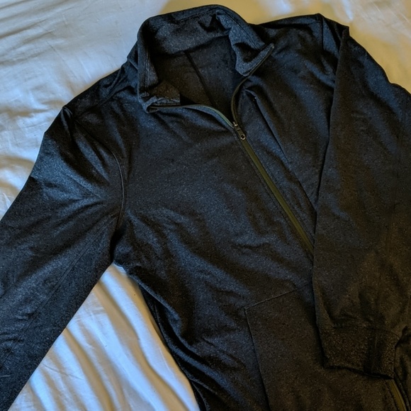 Lululemon lightweight jacket - Picture 4 of 6
